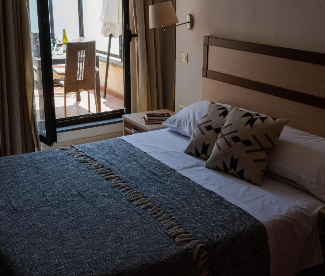 Hotel Milomax エクステリア 写真