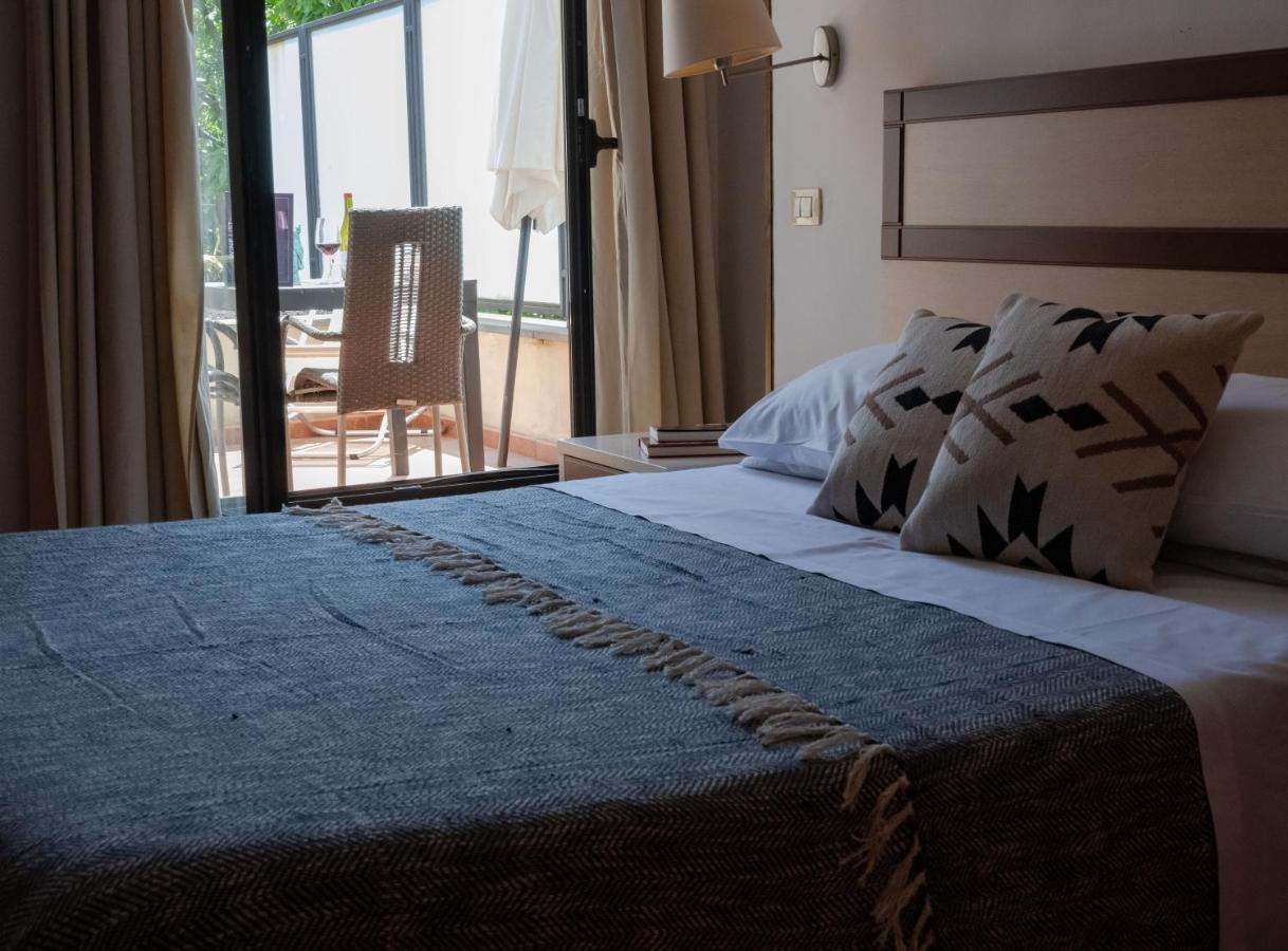 Hotel Milomax エクステリア 写真